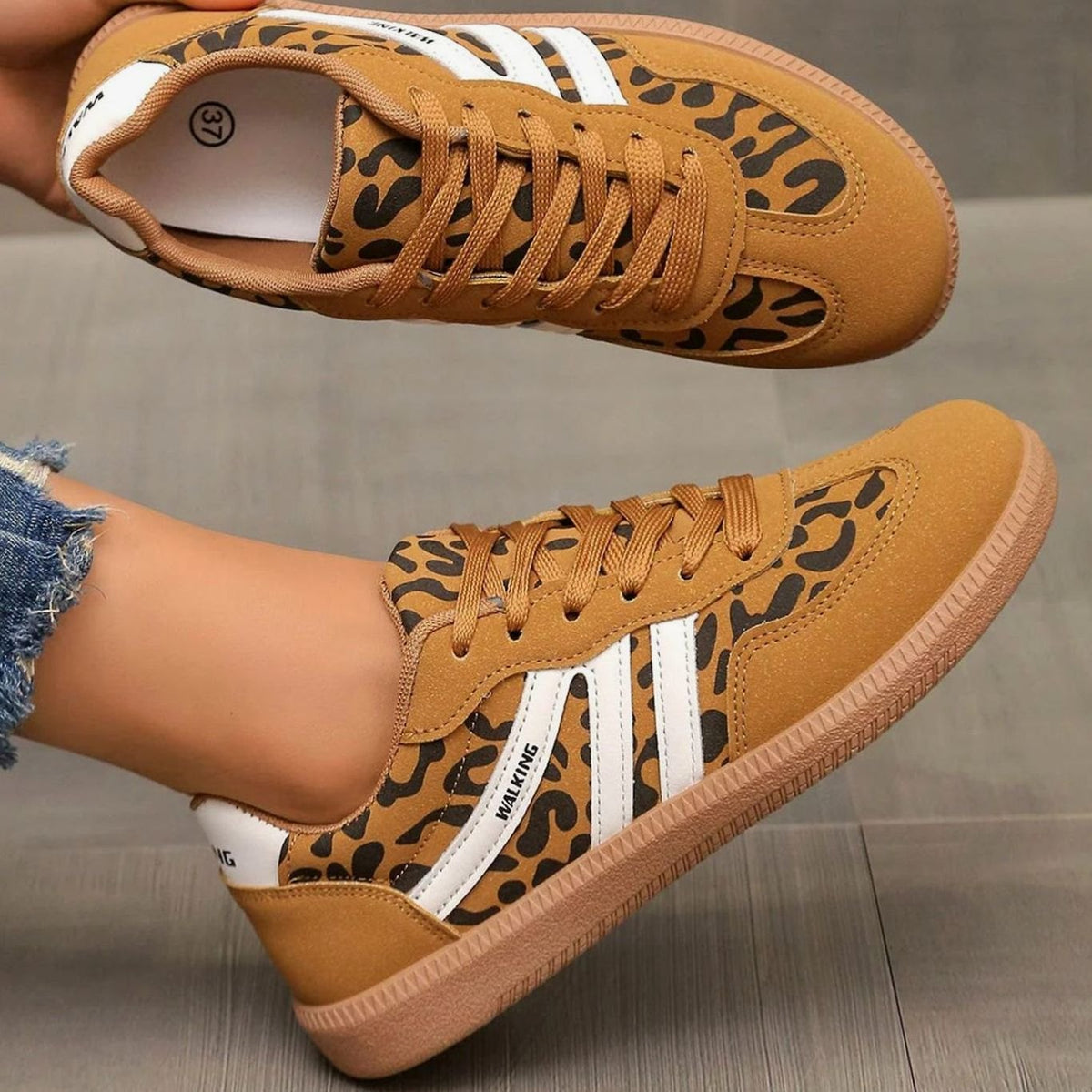 Women's Orthopaedic Wide Toe Box Lace-Up Trainers