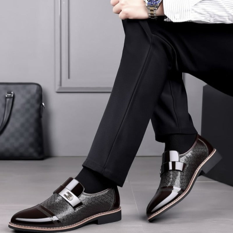 Chaussure sur mesure en cuir et caoutchouc