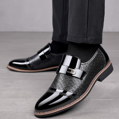 Chaussure sur mesure en cuir et caoutchouc