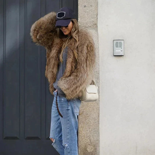 Women's Oversized Plush Faux Fur Coat
