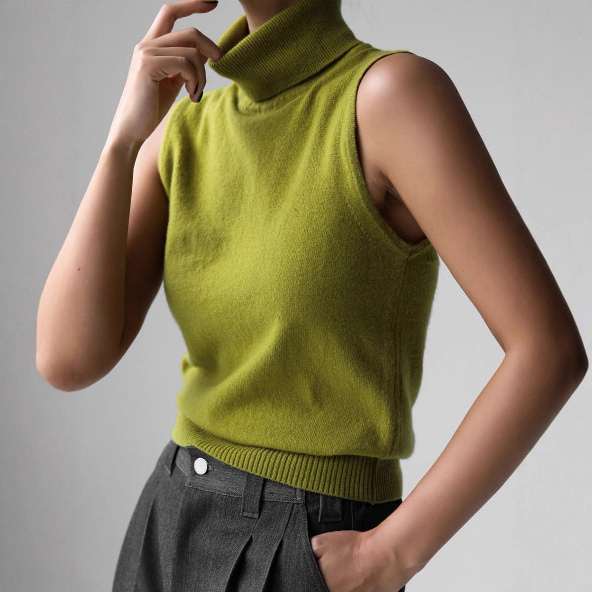 Women's Sleeveless Knit Turtleneck Top