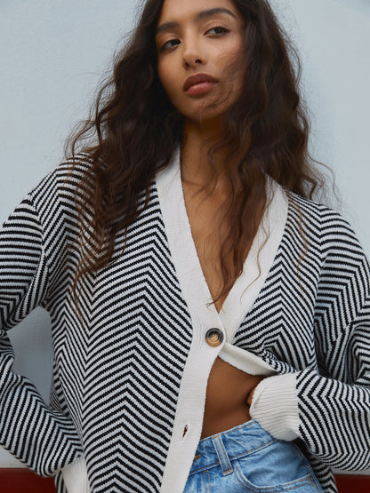 Women's Chevron Stripe V-Neck Button-Up Cardigan