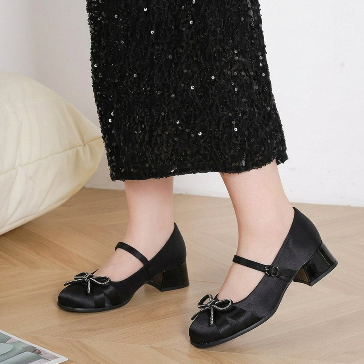 Women's Bow-Detail Block-Heel Mary Jane Shoes