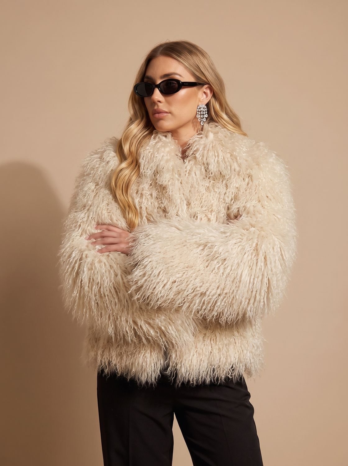 Women's Oversized Shaggy Faux Fur Winter Coat