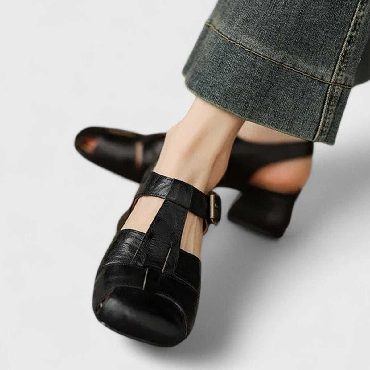 Women's Orthopaedic Woven T-Bar Block-Heel Sandals
