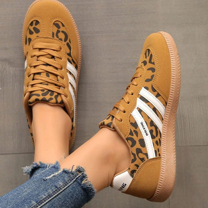 Women's Orthopaedic Wide Toe Box Lace-Up Trainers